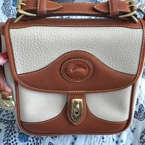 Dooney & Bourke Vintage leather square carrier